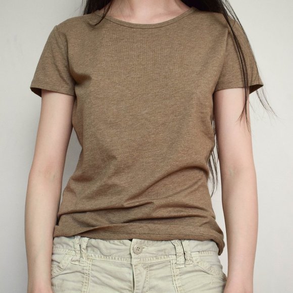 Basics Tee! - Picture 4 of 4